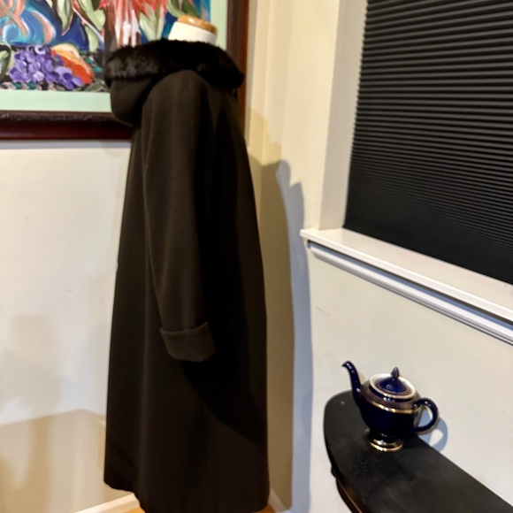 Elegant Brown Wool Long Overcoat with Hood & Real Fur 1990s - sz 10 P or Med - Picture 6 of 16